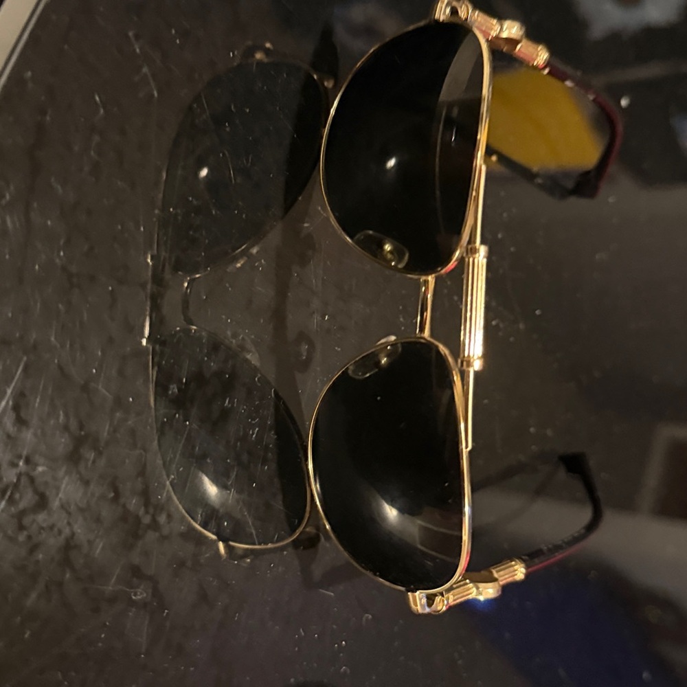 Stylish Gold and Black Sunglasses Versace mod 2236 official